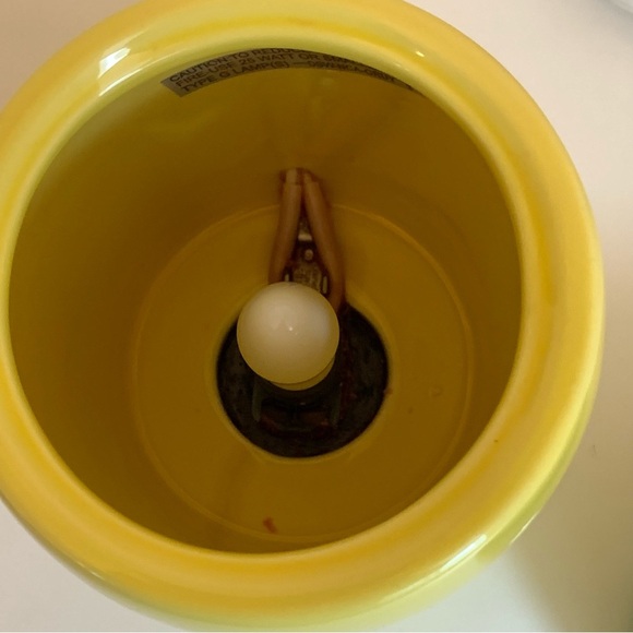 Scentsy University Of Oregon Ducks NCAA Full Size Wax Warmer Yellow Green READ - Picture 5 of 13